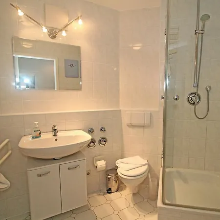 Ferienwohnung Meerblick Und Hafenromantik 아파트 사스니츠